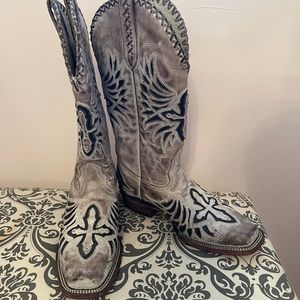 Never worn. JB Dillon size 9 women’s leather boot